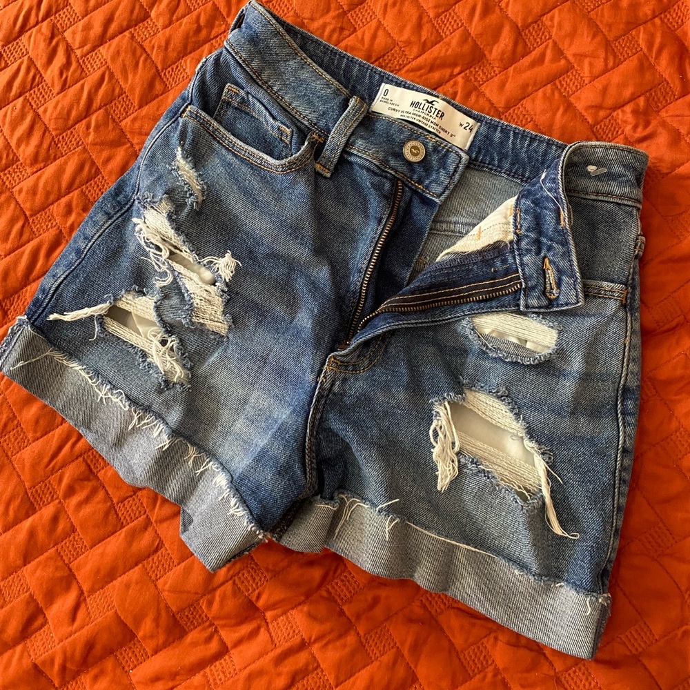Hollister distressed mom shorts